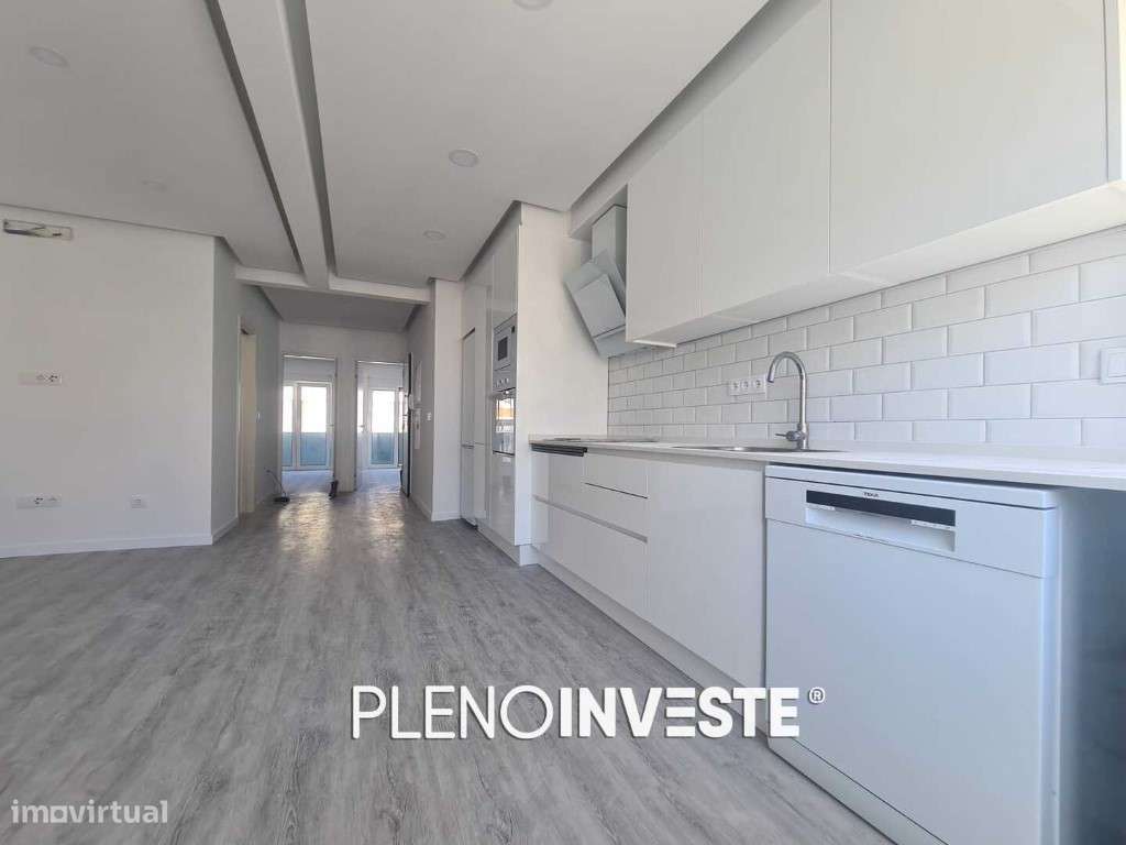 T2 Totalmente Remodelado com Varanda nas Paivas-15