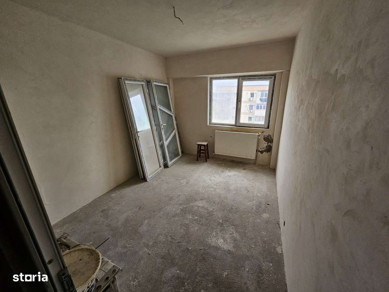 Vand ap cu 4 camere zona Cinema Orizont-7