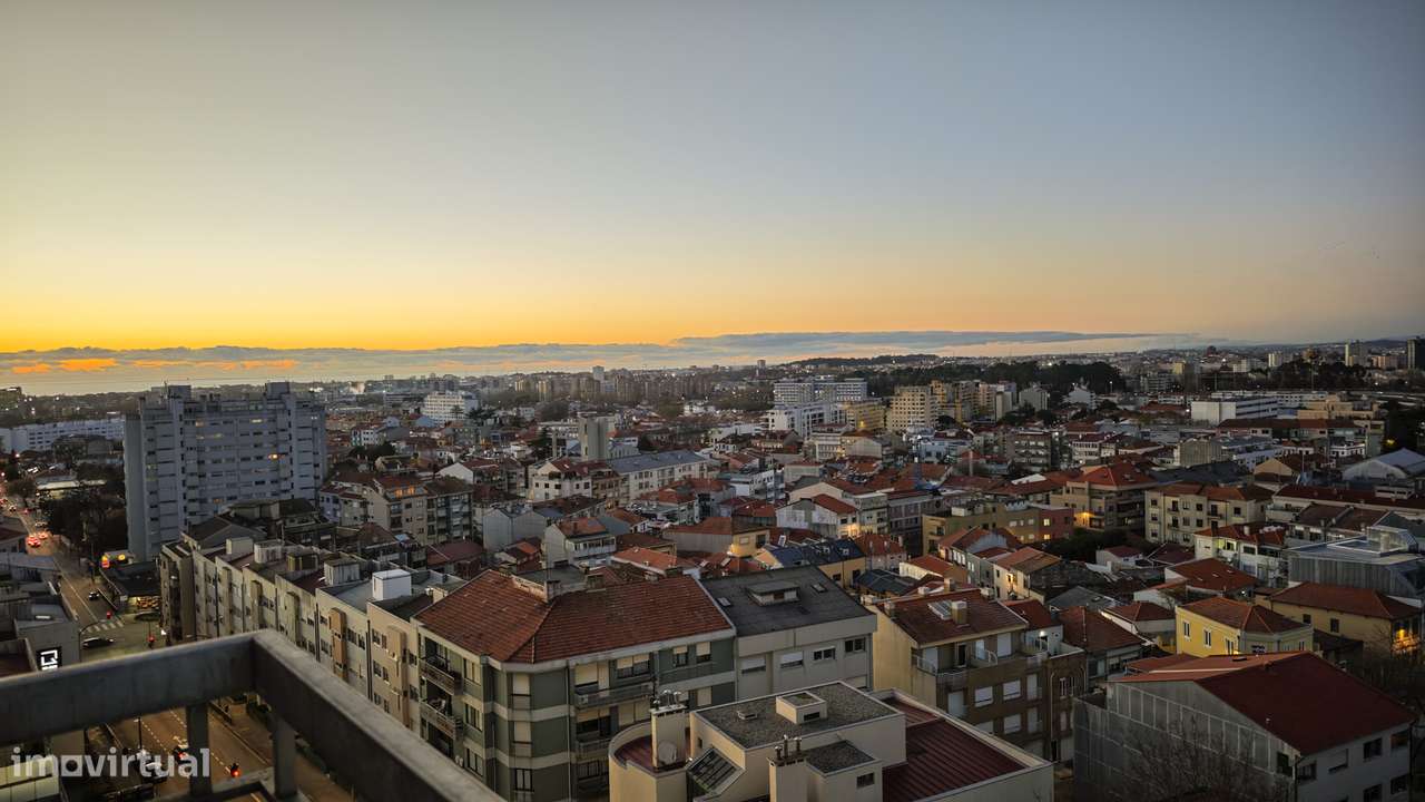 Penthouse no centro do Porto Remodelada e Mobilada - Grande imagem: 2/14