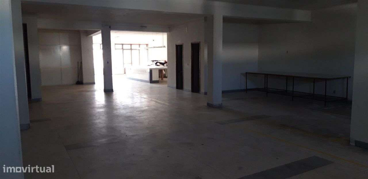 Loja em Fafe - Grande imagem: 4/12