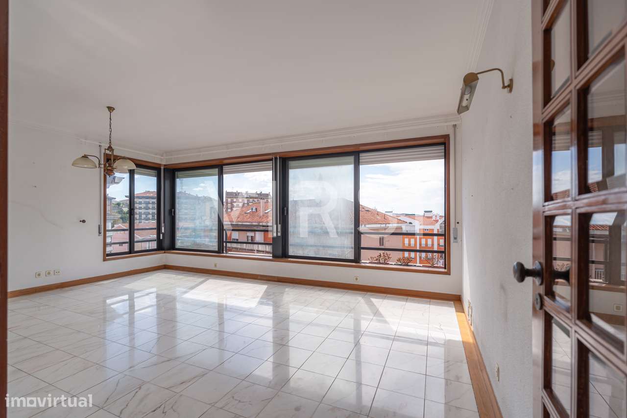 Apartamento T3 duplex c/ garagem em Coimbra - Celas-2
