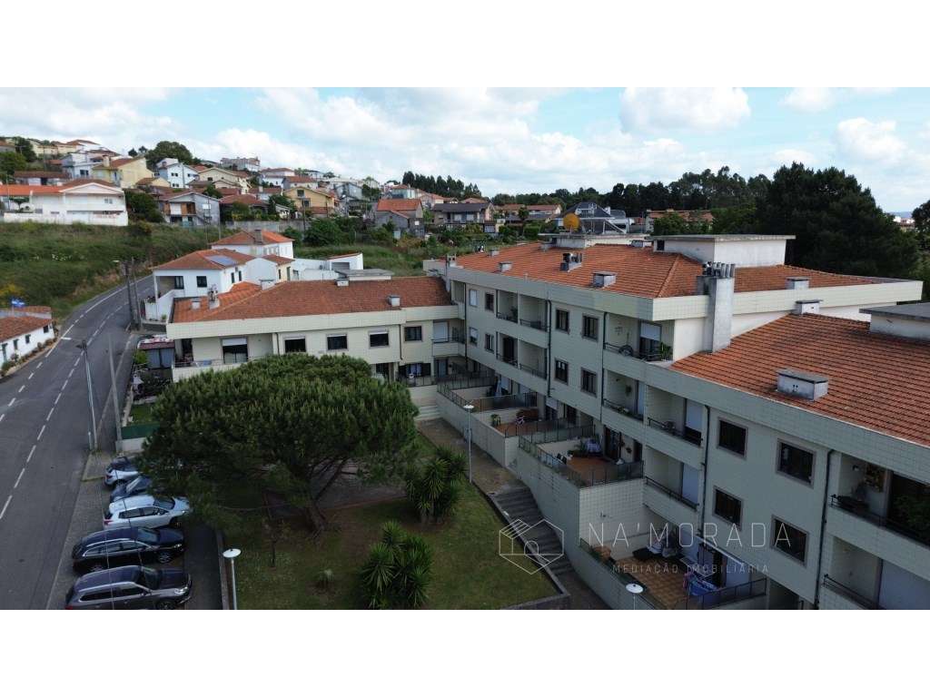 Apartamento T2 renovado, vendido totalmente mobilado e equipado em ...-39