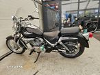 Suzuki Intruder - 18