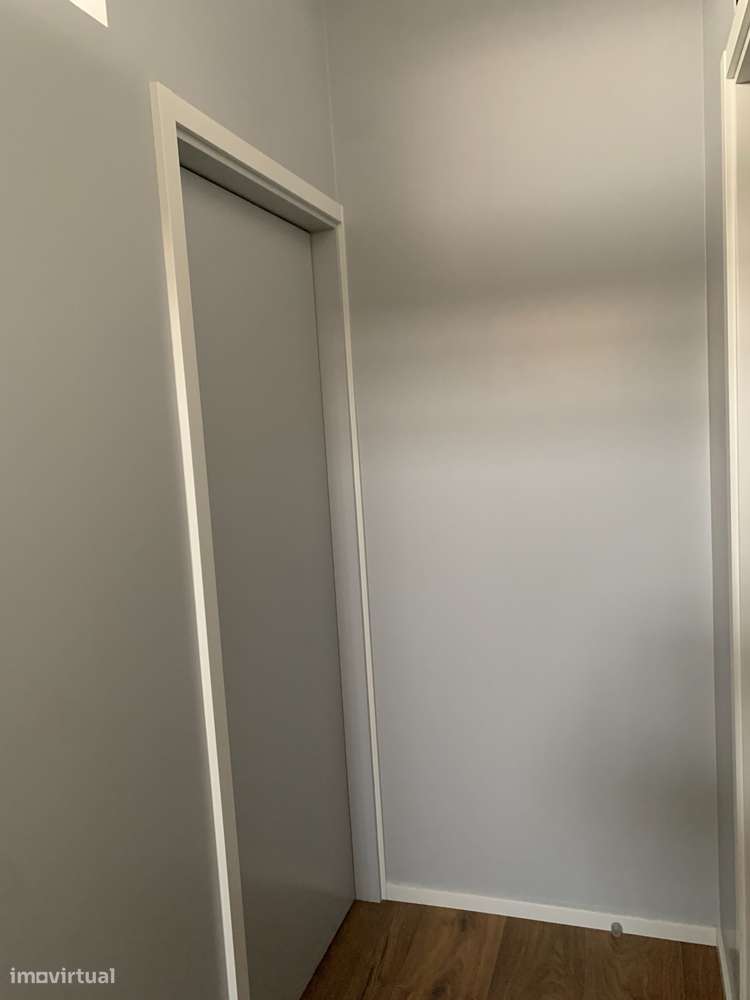 Apartamento T2 remodelado, com estacionamento - Benedita, Alcobaça-22