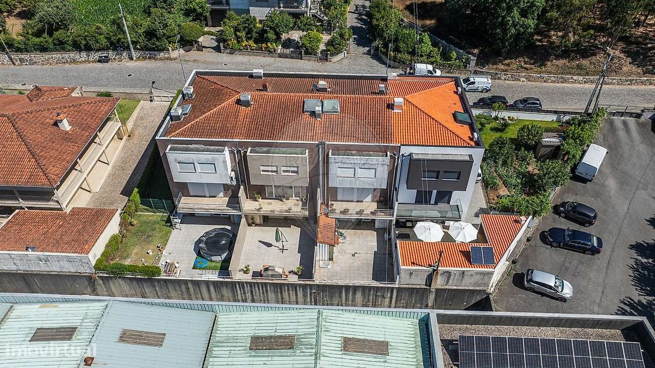 Moradia T4 para venda-6