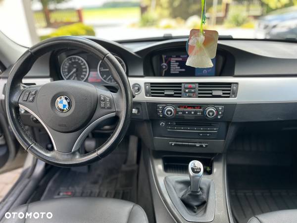 BMW Seria 3 - 15