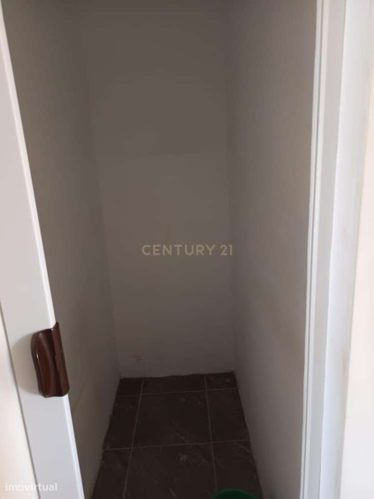 Apartamento T3 no Centro do Barreiro - Rua Miguel Bombarda-12