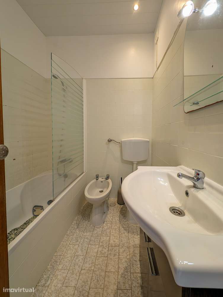 Apartamento T3 próximo do Instituto Politécnico de Setúbal-24