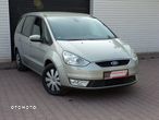 Ford Galaxy 2.0 Ambiente - 2