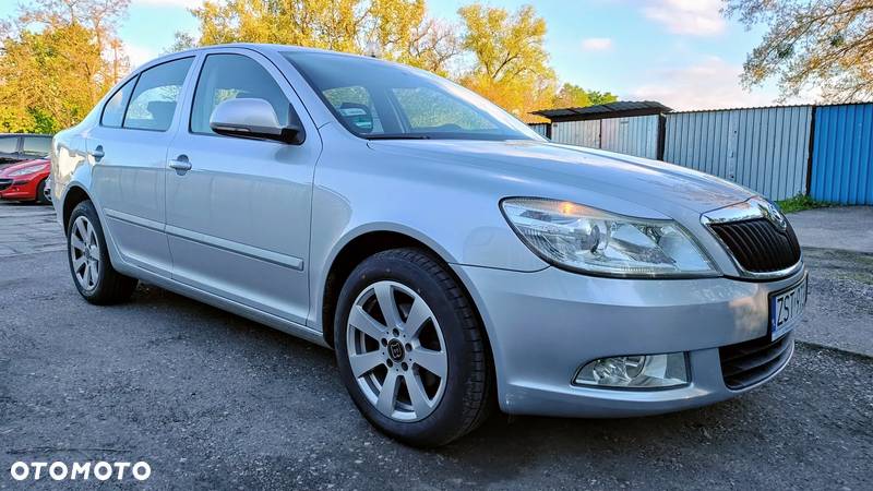 Skoda Octavia 1.4 Ambiente - 9