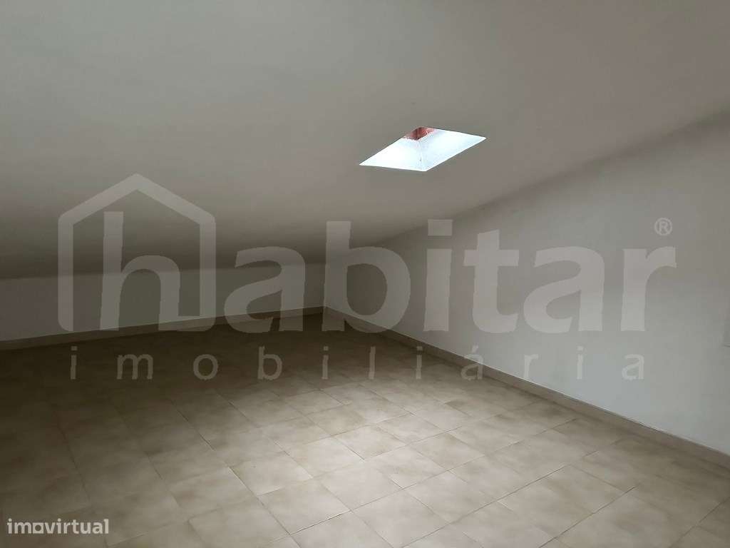 Moradia T3 no Centro Histórico de Benavente-23