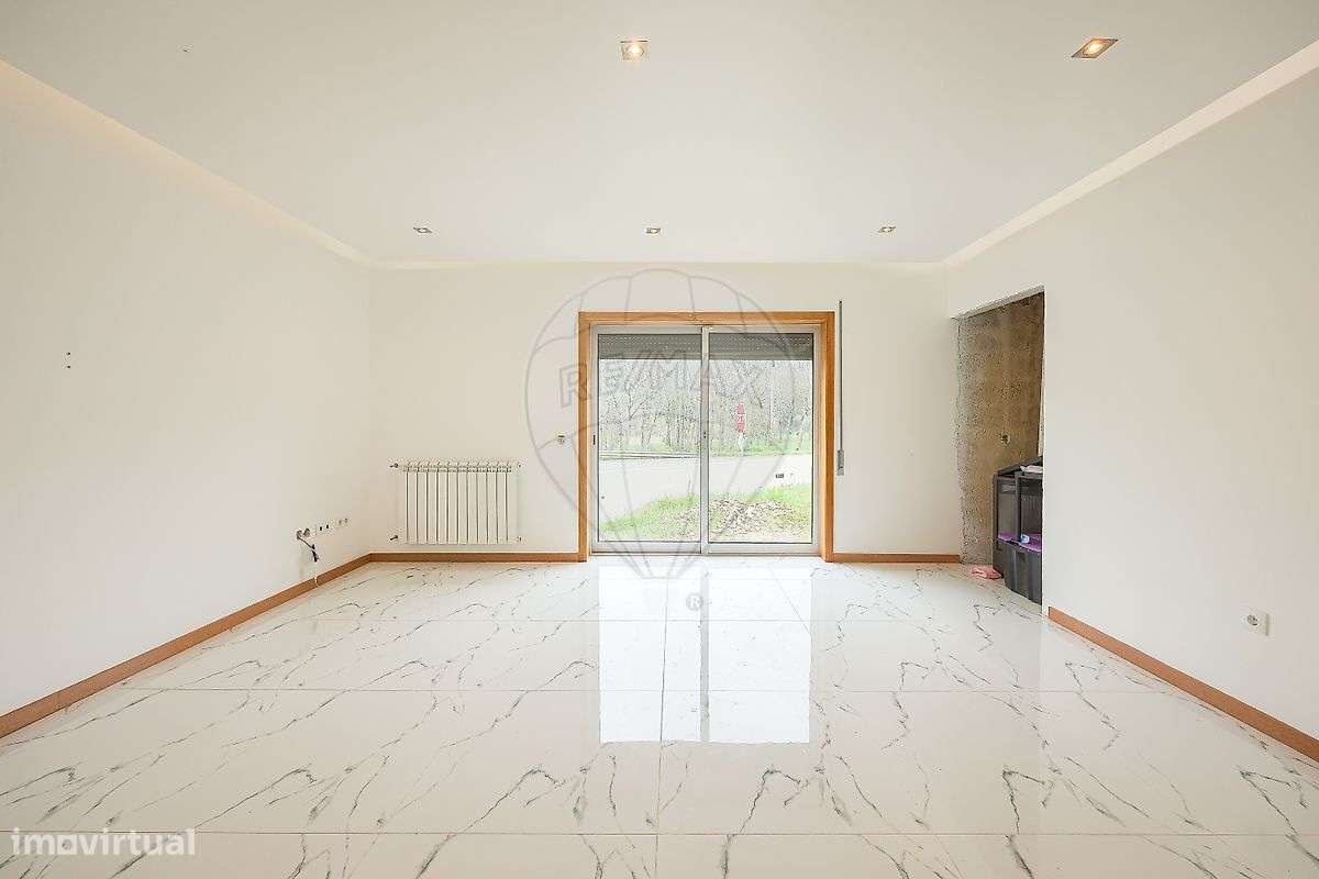 Moradia T4 para venda - Grande imagem: 3/23