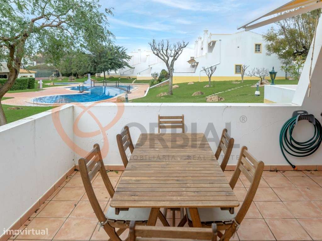 Moradia V2 para venda, inserida em condomínio privado com piscina, ...-20