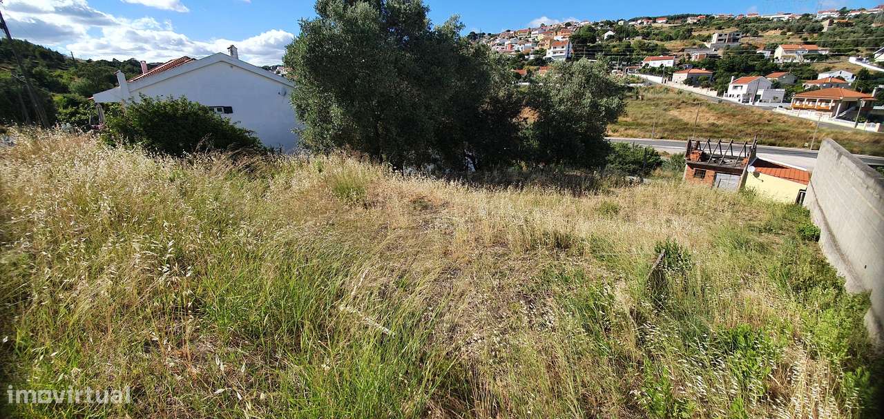 Lote de Terreno Urbano - Grande imagem: 2/5