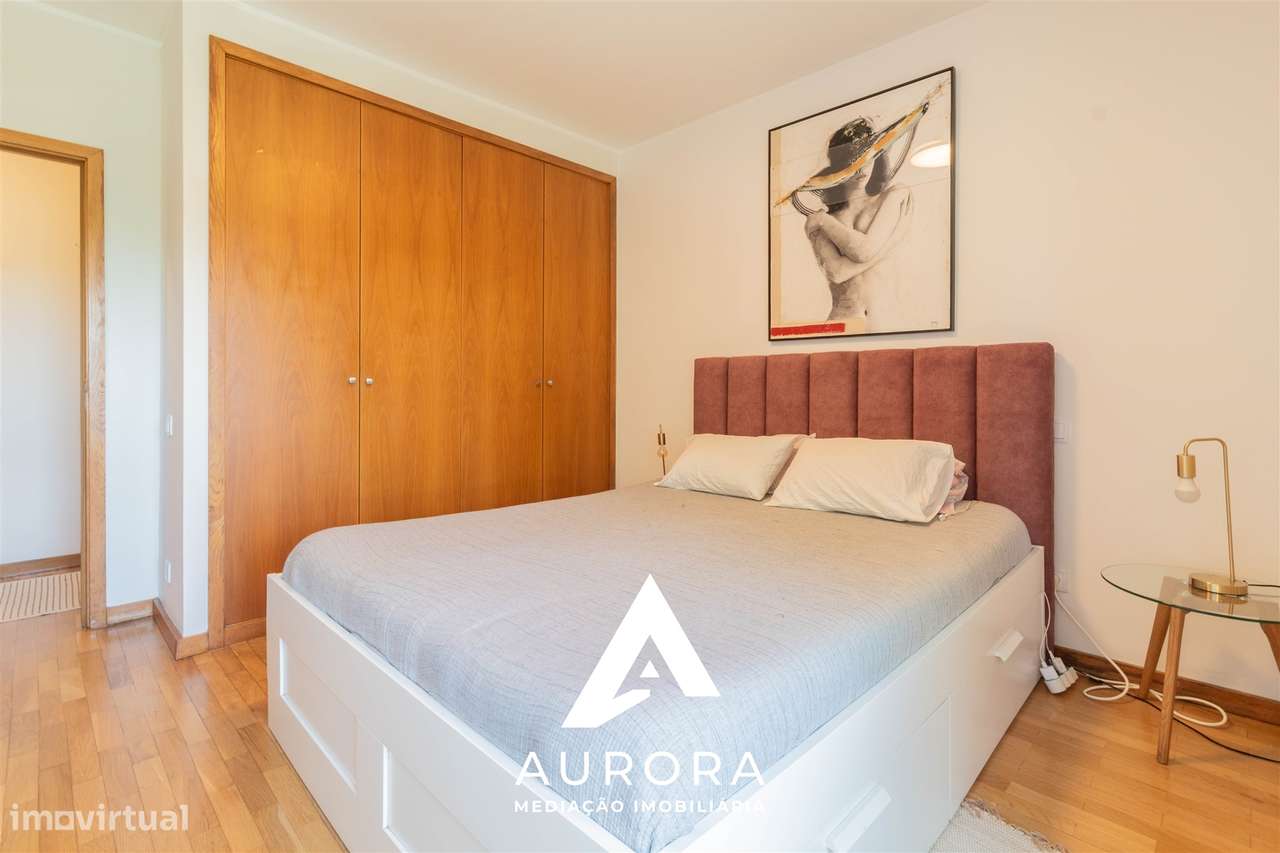 T2 com Varanda, Garagem e Arrumos-21