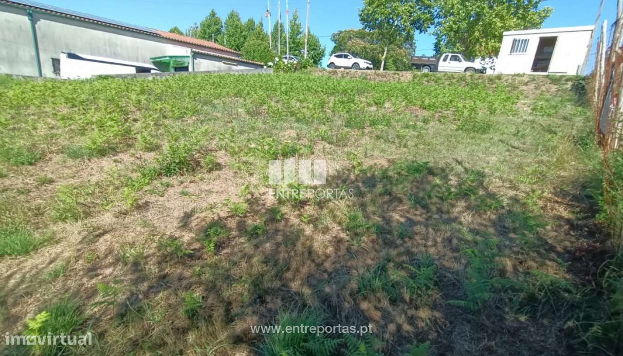 Venda de terreno para construção com 400m², Vila Mou, Viana do Cast - Grande imagem: 5/30
