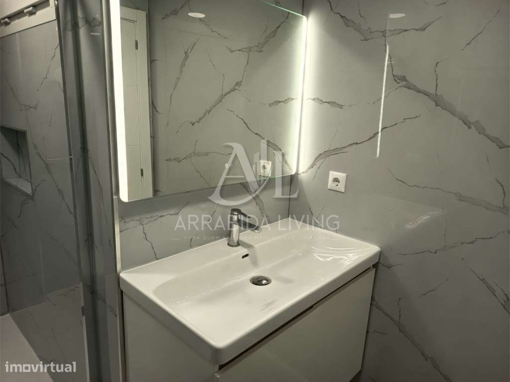 T2 - Remodelado c/ arrecadação - Oeiras-15