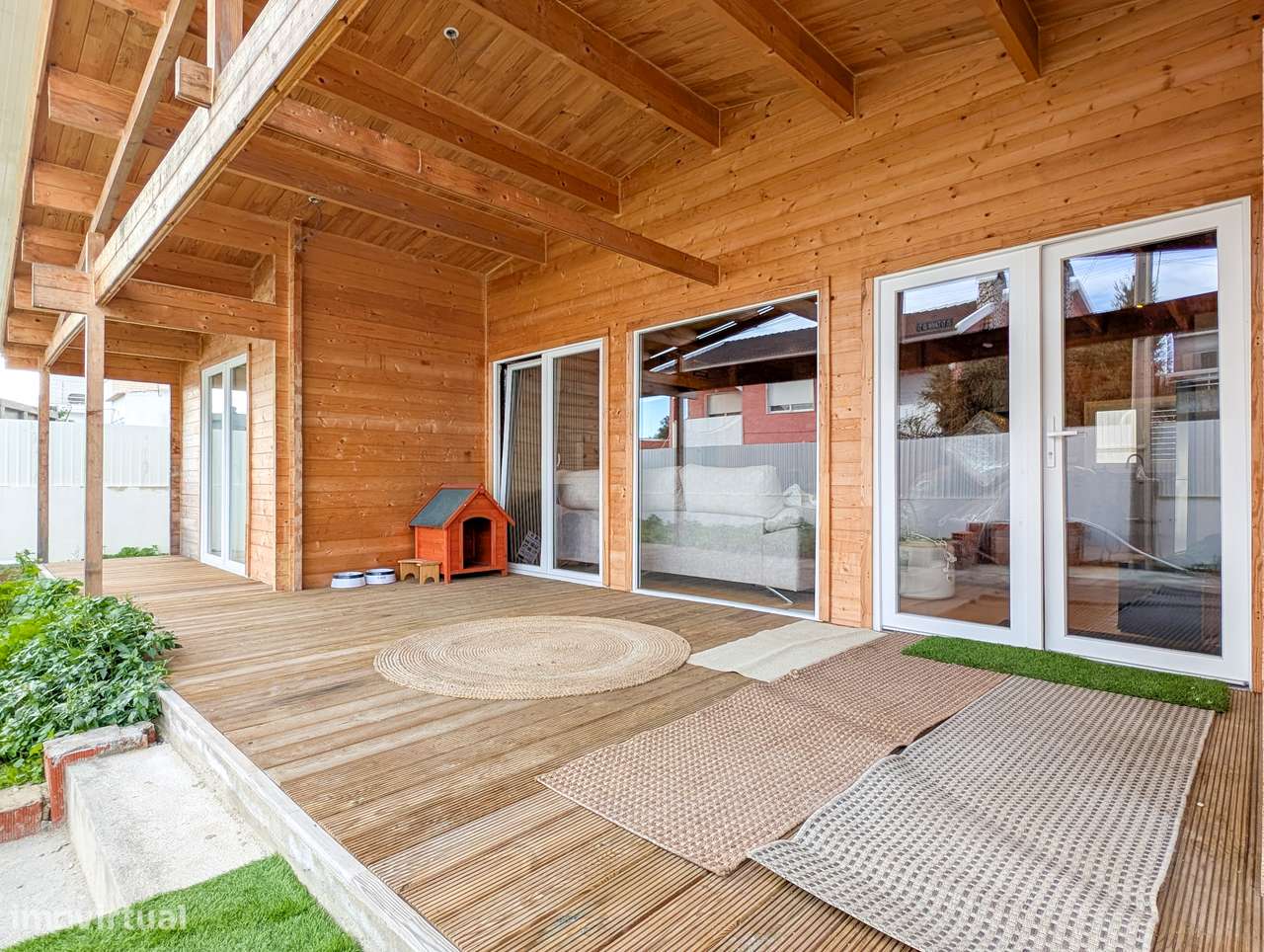 Terreno de 300 m² com moradia T4 em madeira – Charneca de Caparica - Grande imagem: 4/33