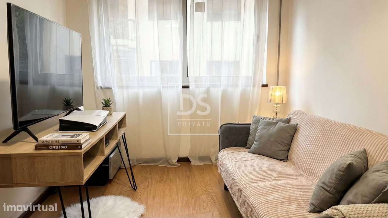Apartamento T1 | Rua Nova de Santa Cruz — Oportunidade de Investimento-5