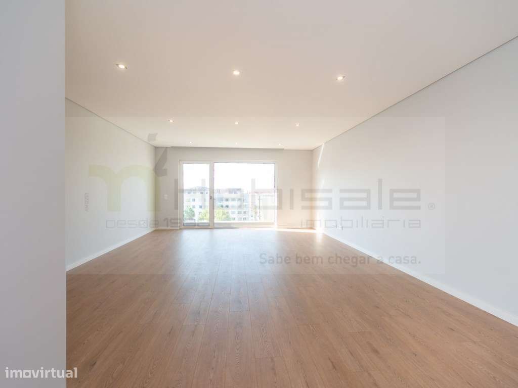 T3 Excelentes Acabamentos Terraço Panorâmico, Box, Perto da Praia d... - Grande imagem: 4/26