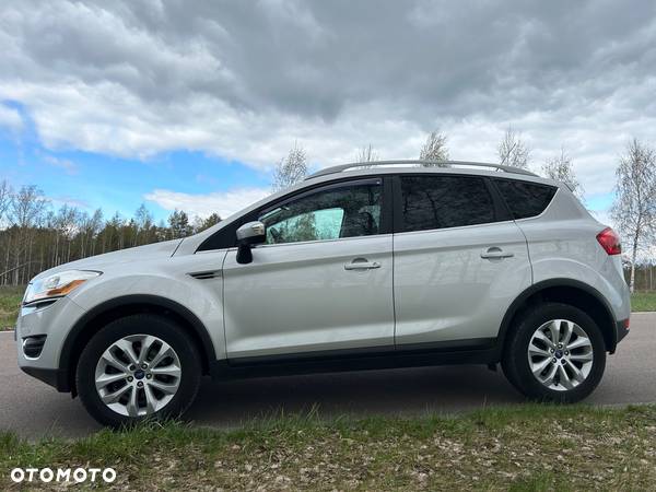 Ford Kuga 2.0 TDCi 4x4 Titanium - 10