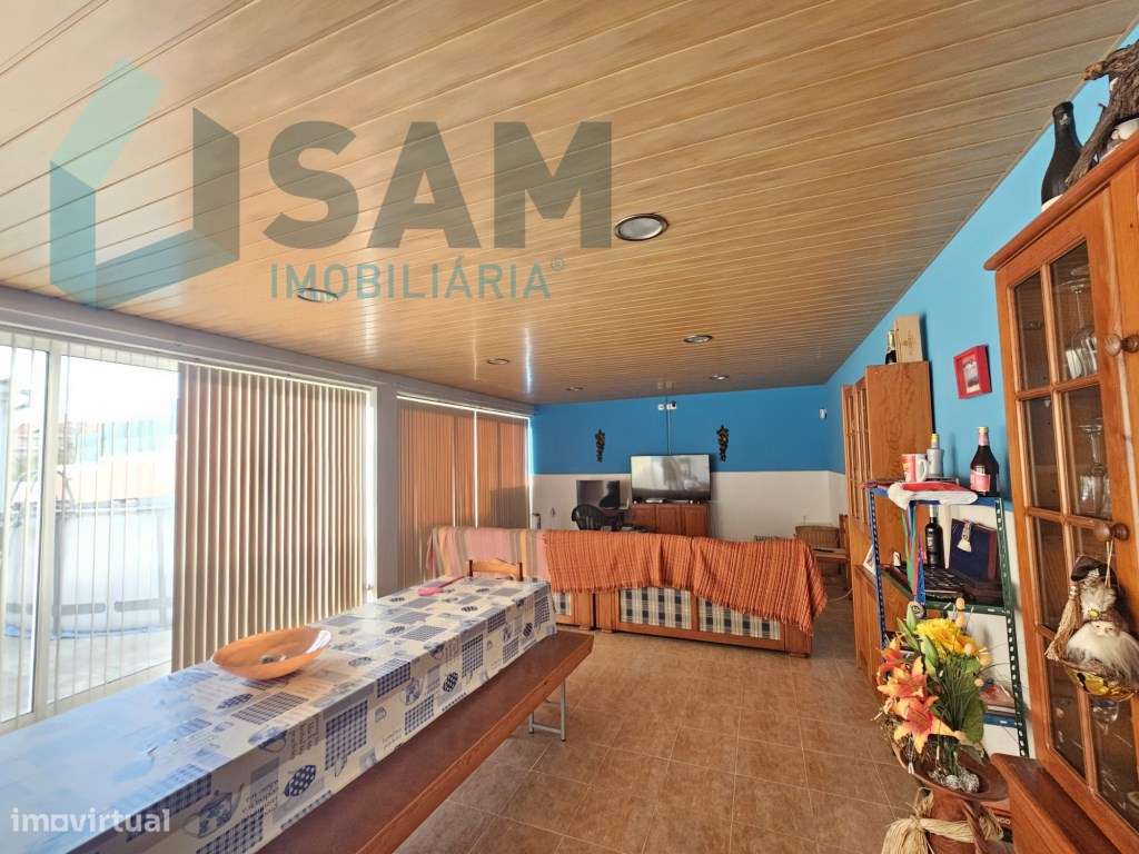 Moradia T4 com garagem e espaço exterior - Grande imagem: 2/25