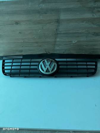 Atrapa grill VW transporter Caravelle 7H0807101/5 - 2