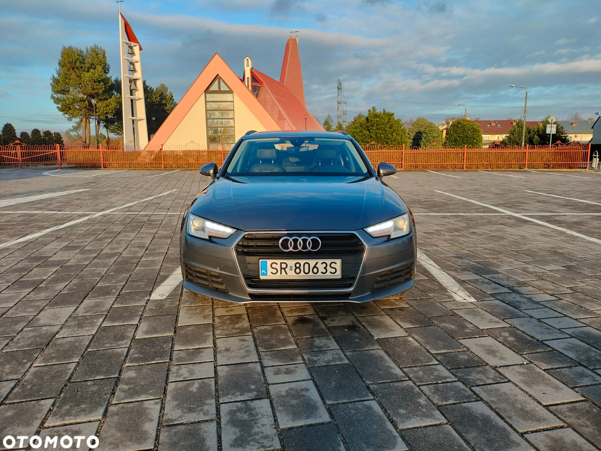 Audi A4 - 4