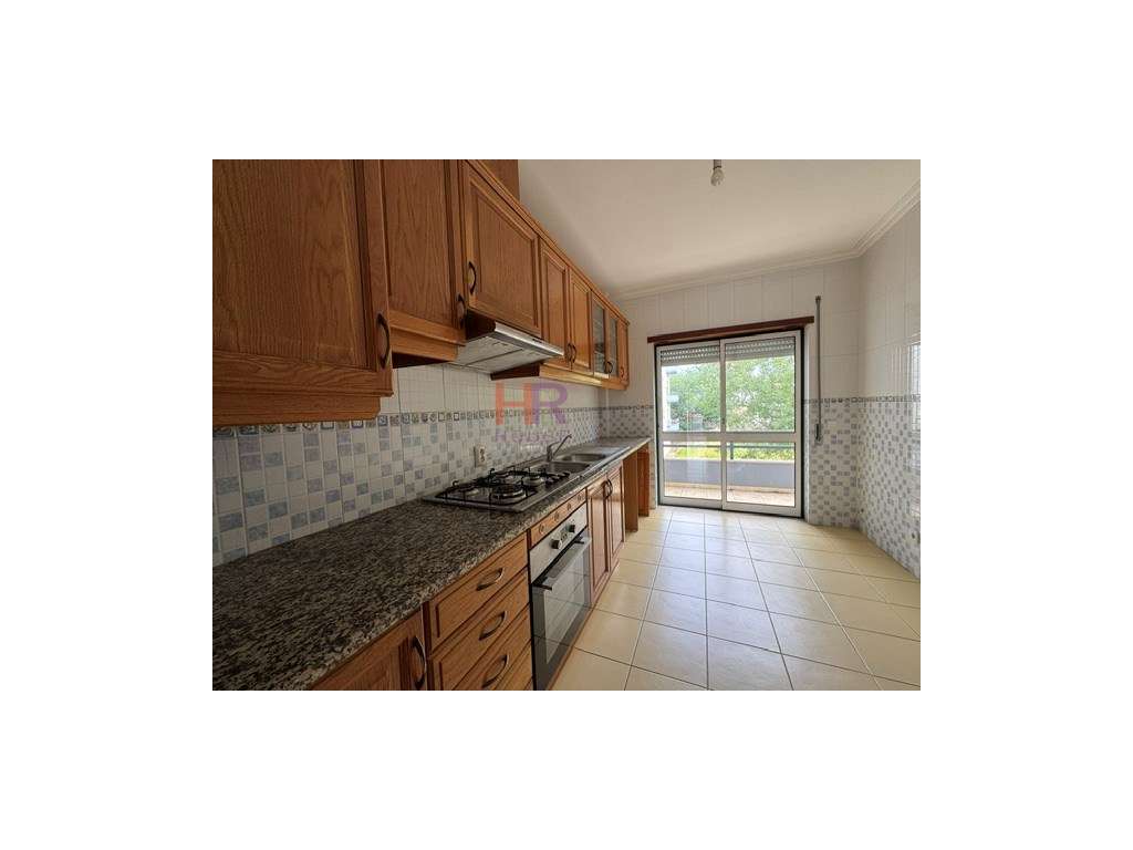 Apartamento T3 com suíte e varandas em São Silvestre, Coimbra.-19