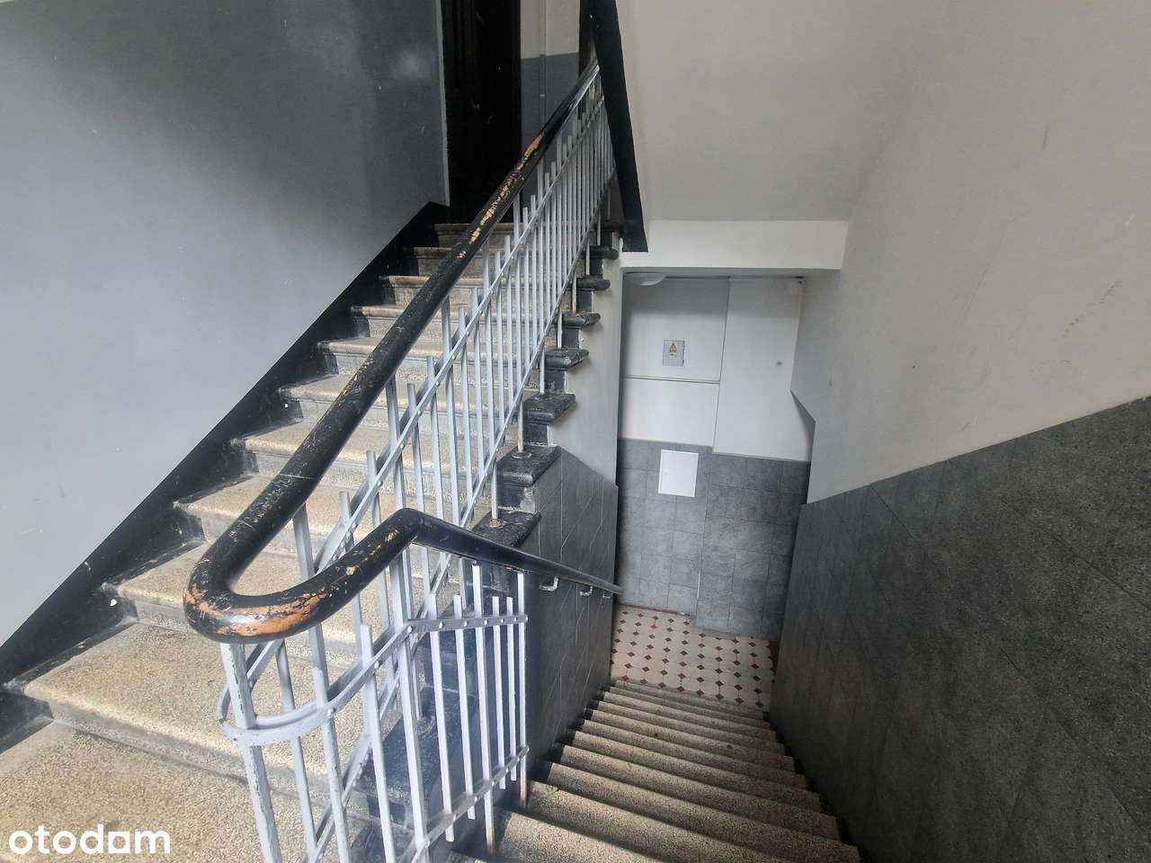 Dwupokojowe mieszkanie na 1 piętrze, doskonała lokalizacja, parking-12