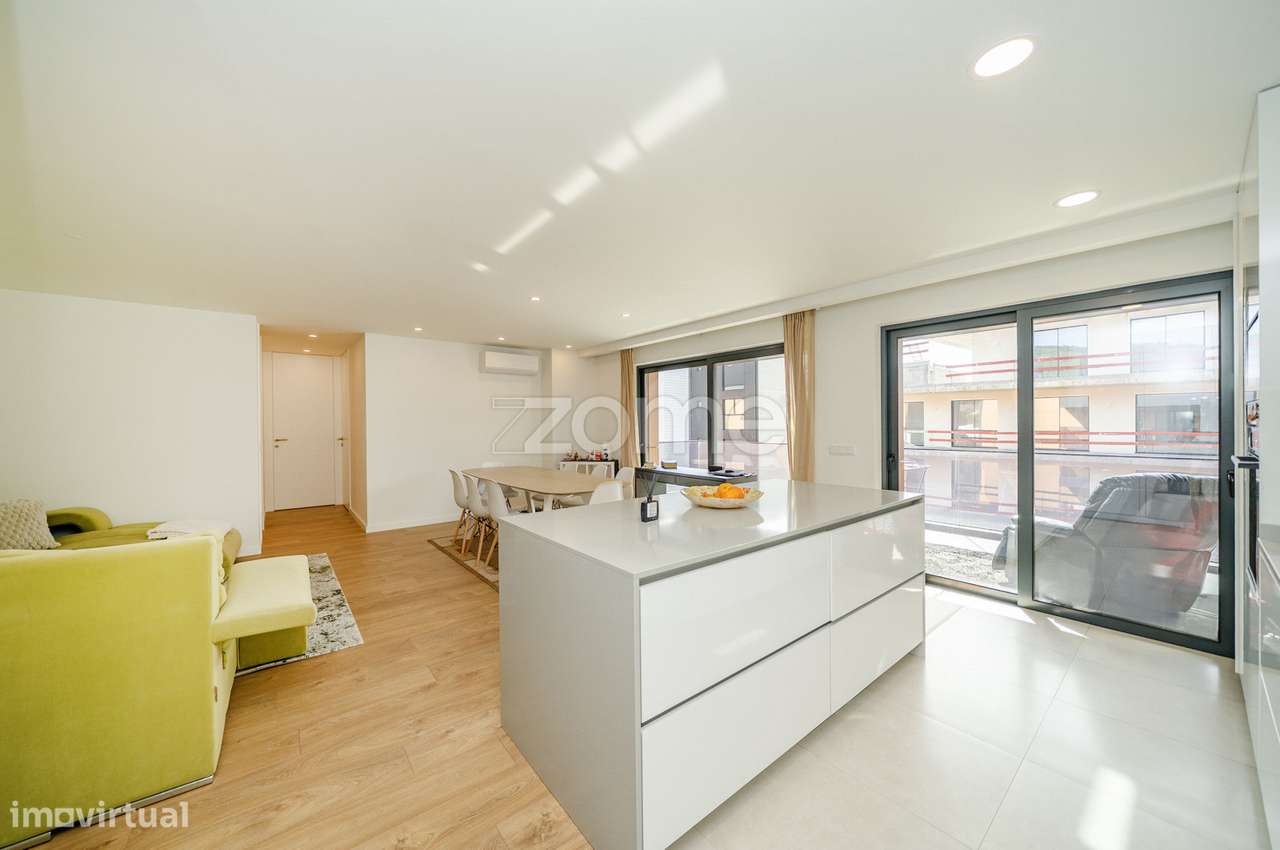 Premium T2 no Último Andar em Fraião - Grande imagem: 5/29