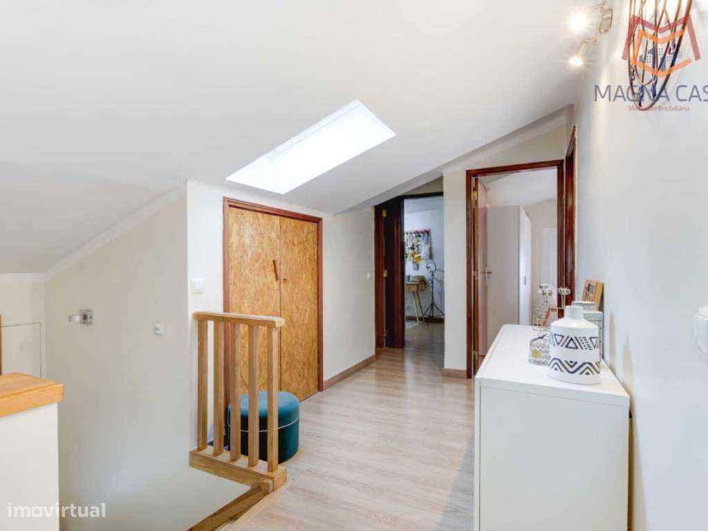 Moradia T10 com logradouro a 5 min da A5, a 7 min de carro da Nova ...-12