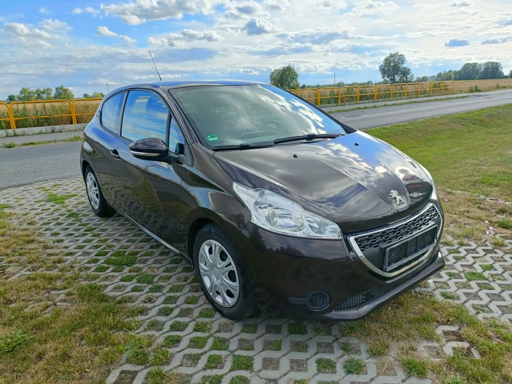 Peugeot 208 I (2012-2019) 2013