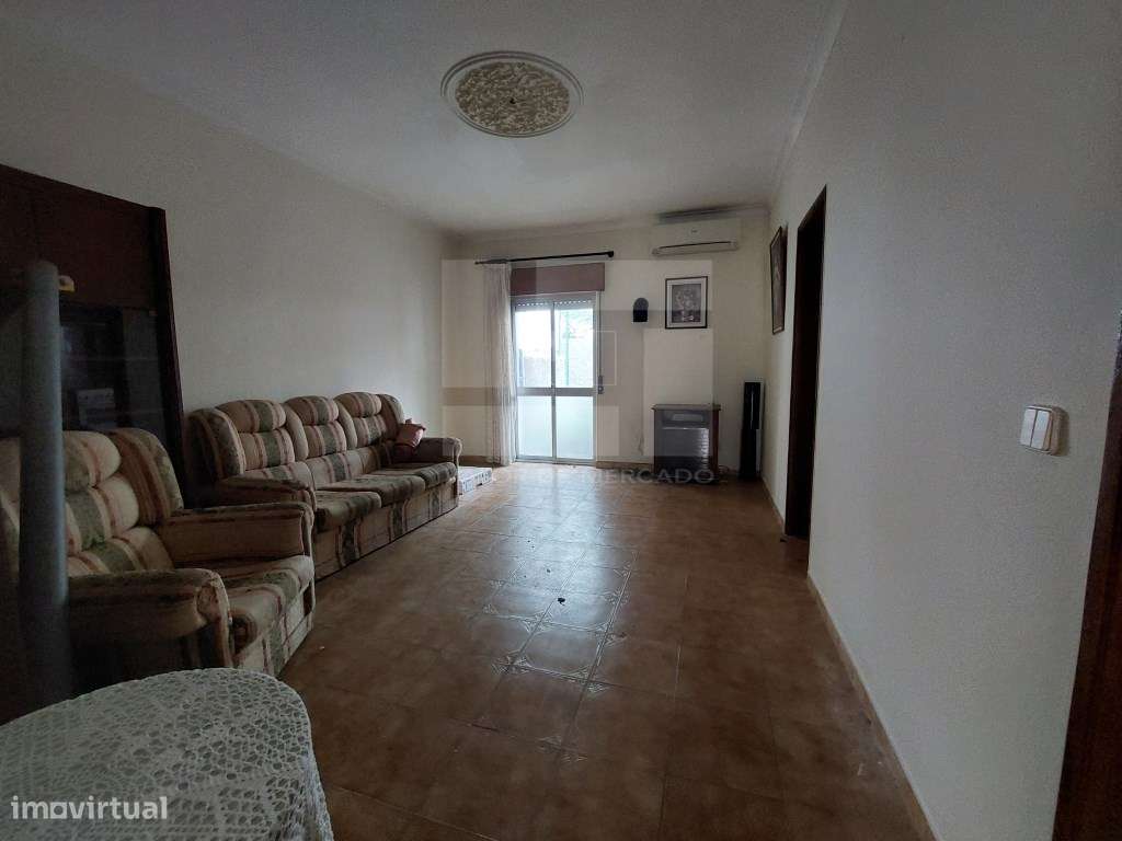 Prédio para construção em Campolide-14