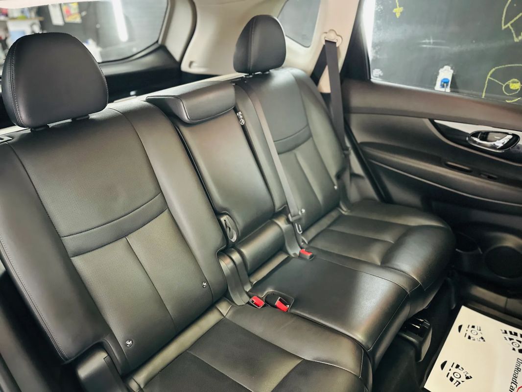 Nissan X-Trail 1.7D 150CP X-Tronic ALL MODE 4X4-I Tekna - 39