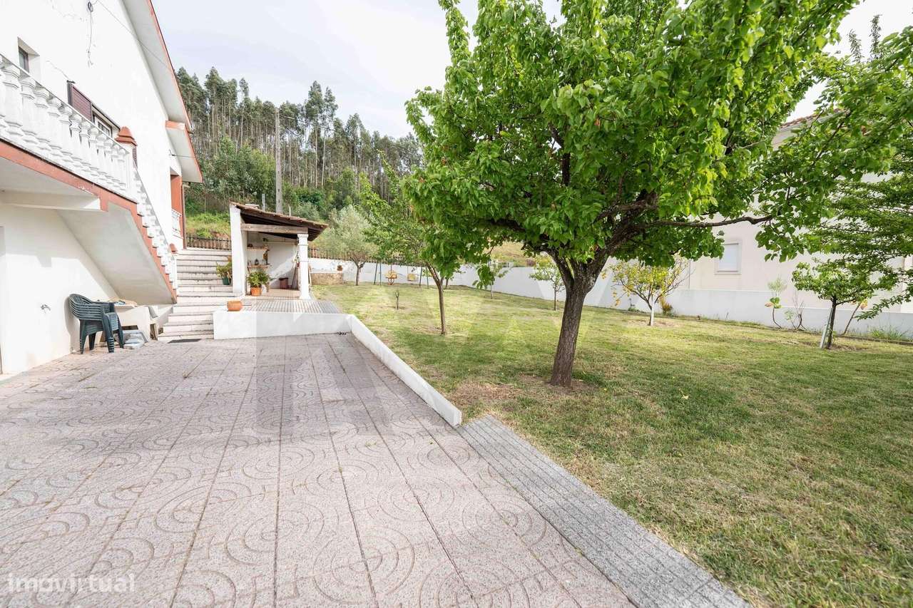 Moradia T4 em Larçã-15