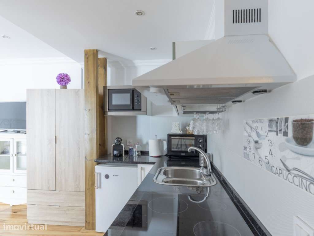 Estúdio em Santa Maria Maior - mobilado e renovado - Grande imagem: 5/15