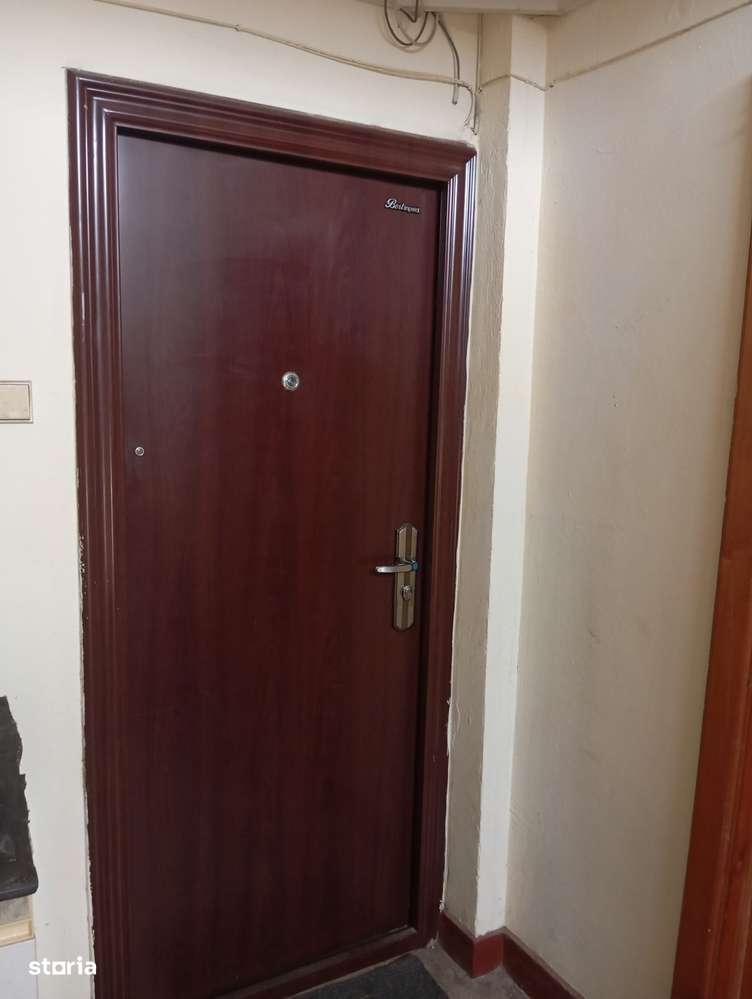 Apartament 3 camere in orasul Sebis-9