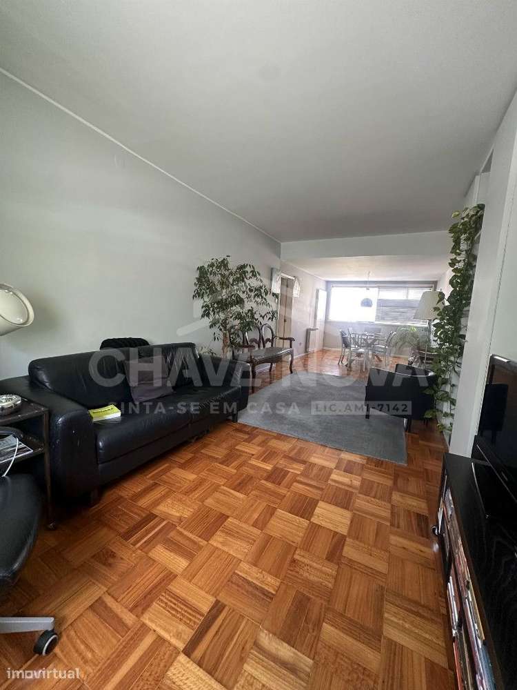 Moradia V5 Renovada, no Bairro dos Músicos, Porto - Grande imagem: 5/25