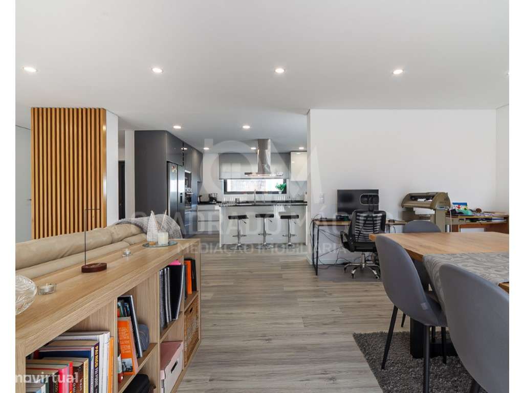 Maravilhosa moradia T3+1, térrea e de linhas modernas a 2 minutos d...-12