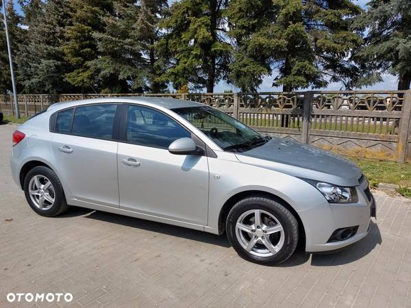 Chevrolet Cruze - 20