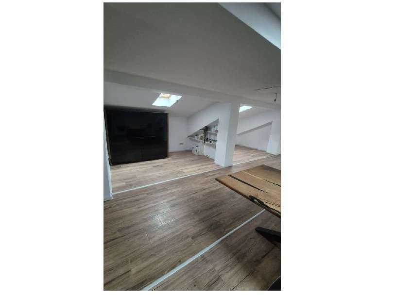 Proprietar, inchiriez spatiu pentru birouri si sala sedinte,150 mp+bal - Imagine principală: 4/9