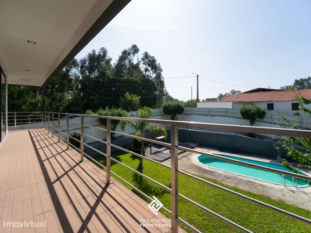 Moradia T5 em Oliveira de Azeméis-28
