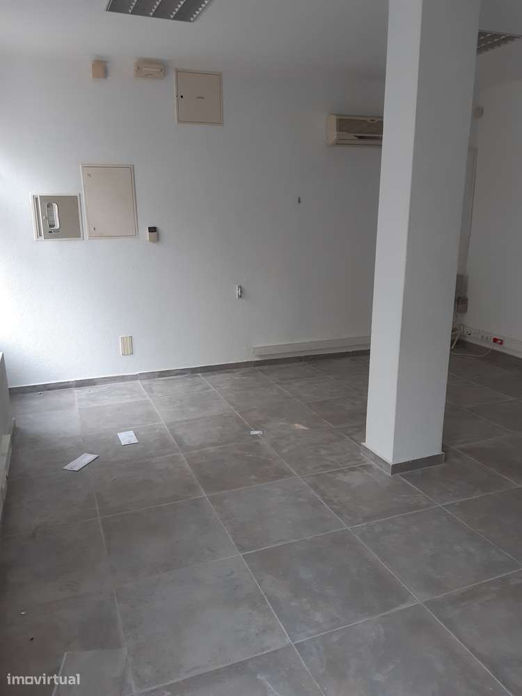 Loja, Armazém e Escritório 347 m2 - Licença Industria e Comércio - Grande imagem: 4/39