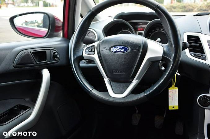 Ford Fiesta - 35