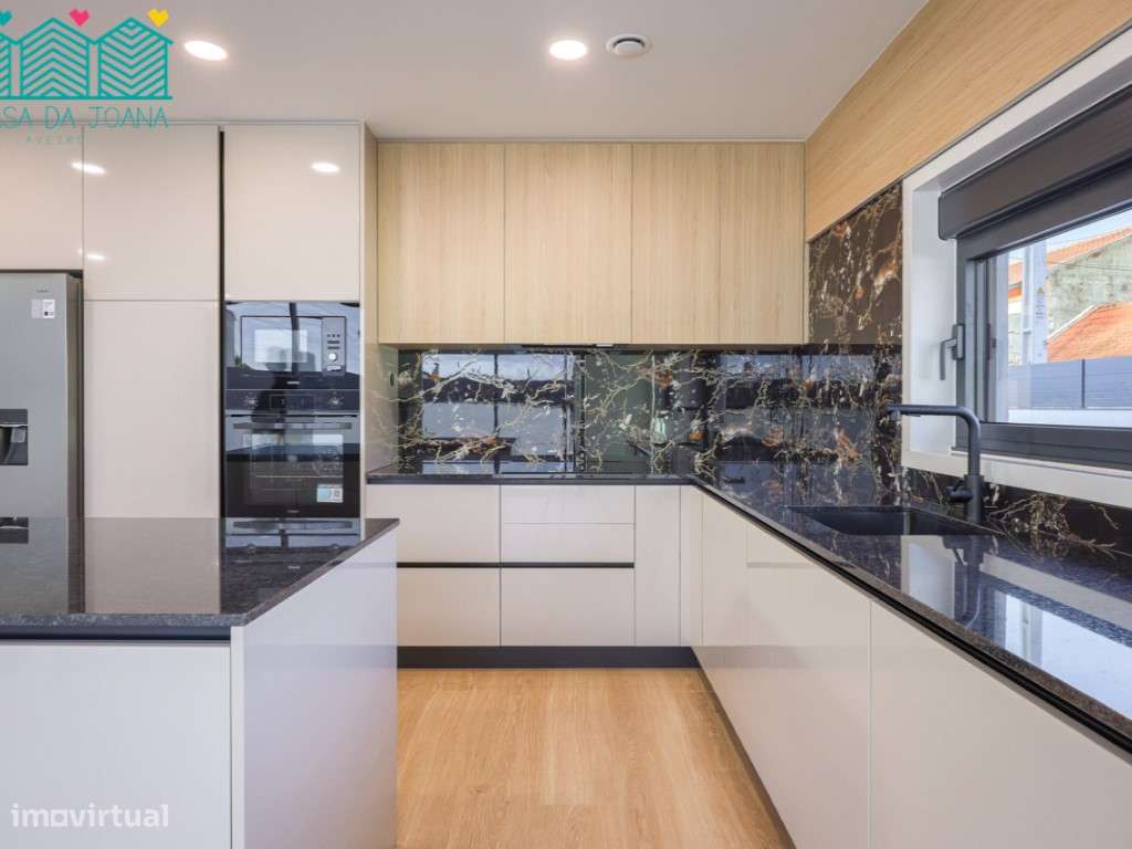 Moradia T4 com Garagem Fechada na Gafanha da Nazaré - Grande imagem: 3/41