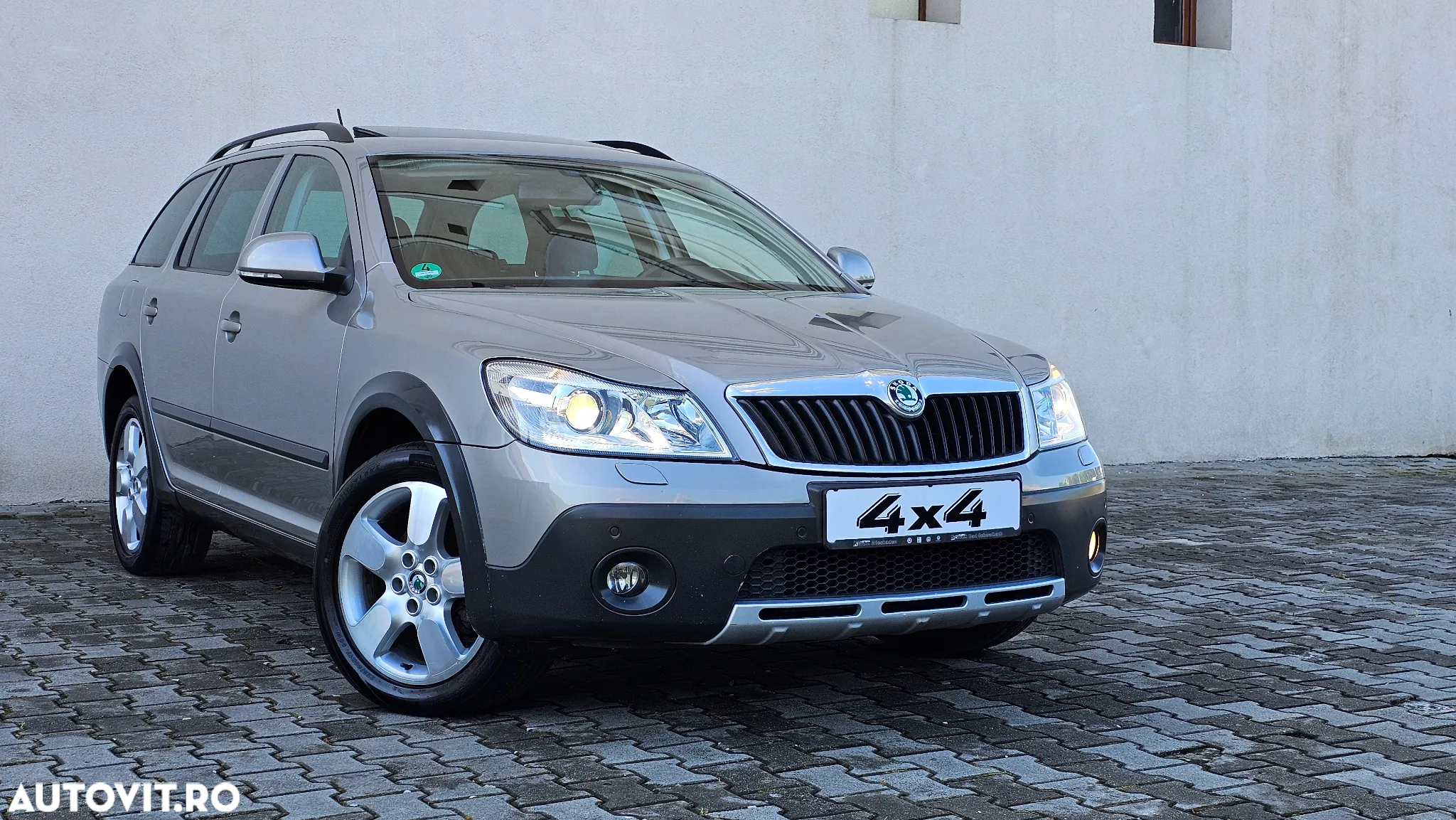 Skoda Octavia Combi 1.8 TSI 4x4 Scout - 4