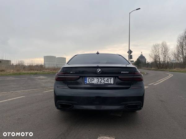 BMW Seria 7 750i xDrive - 7