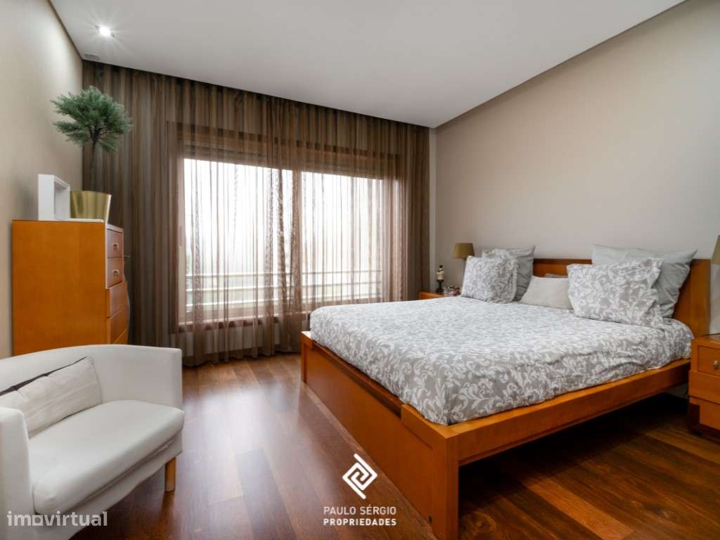 Moradia T3 em Oliveira do Douro, Vila Nova de Gaia-11