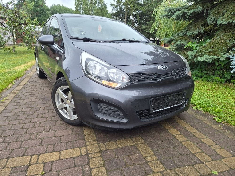 Kia Rio III (2011-) 2013